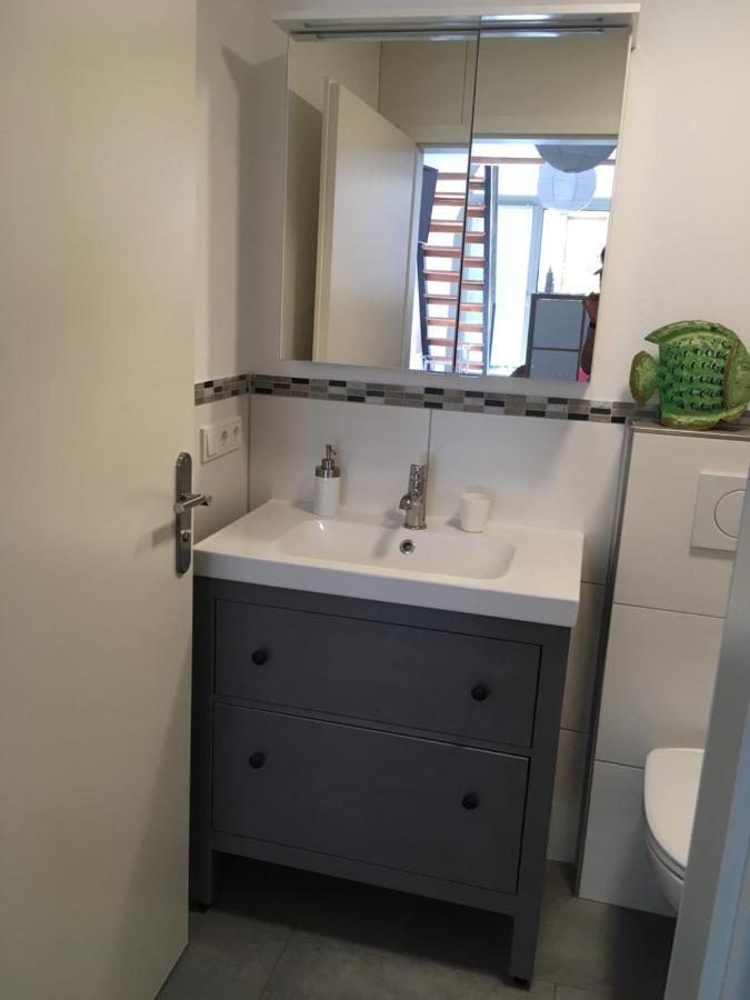 Moderne Wohnung Mit Studio In Bauernhausscheune Am See Biersdorf Екстериор снимка