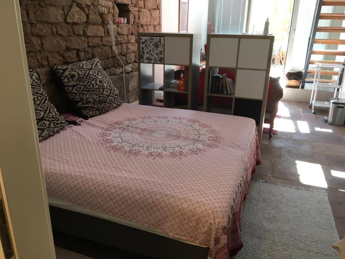 Moderne Wohnung Mit Studio In Bauernhausscheune Am See Biersdorf Екстериор снимка