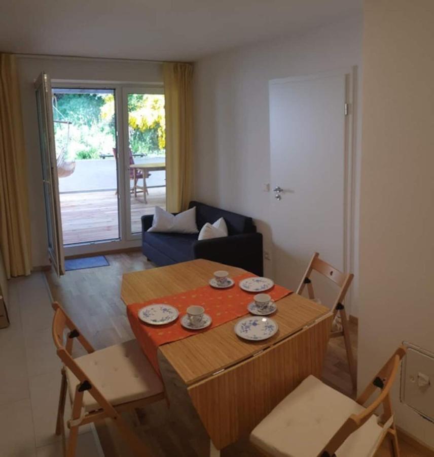 Moderne Wohnung Mit Studio In Bauernhausscheune Am See Biersdorf Екстериор снимка